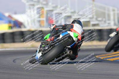media/Oct-29-2022-CVMA (Sat) [[14c0aa3b66]]/Race 9 Amateur Supersport Middleweight/